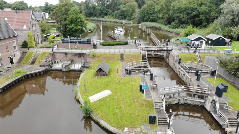 Luchtfoto van de Haastrechtsebrug