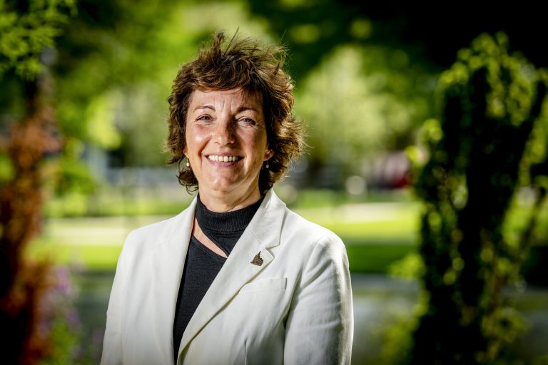 Een portretfoto van wethouder Sjane-Marie Koppers.