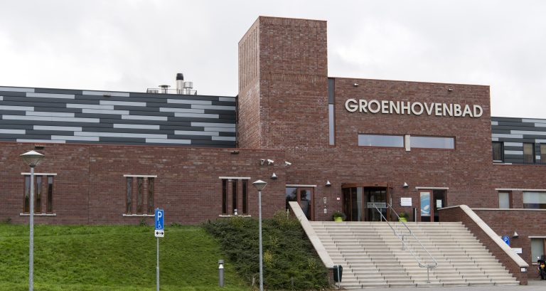 Buitenkant van het Groenhovenbad